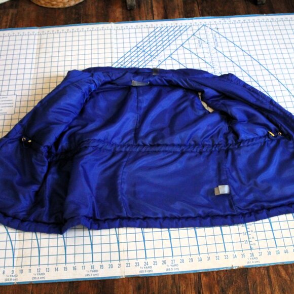 Liz Claiborne Royal Blue Hooded Puffer Vest, IX - Picture 6 of 10